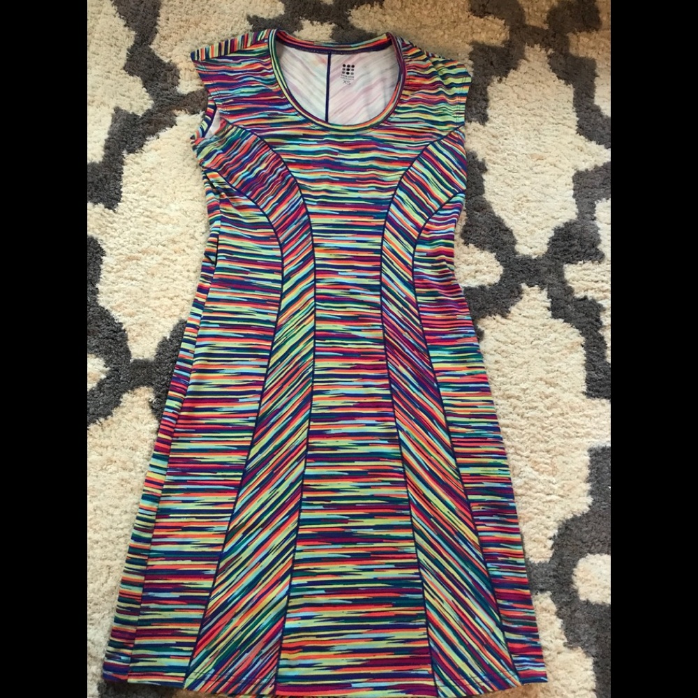 Vibrant stretch Title Nine dress